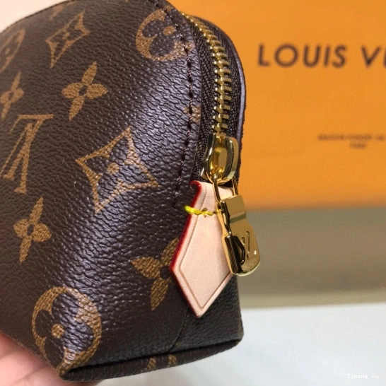 Affordable VUITTON LOUIS POUCH COSMETIC 0819